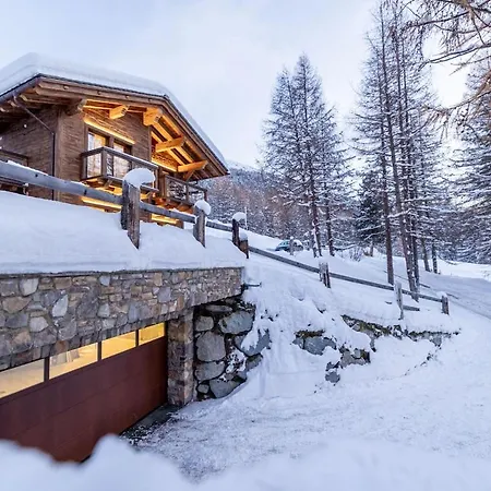 Viapedrana Chalet 5br بيت للعطل ليفينو