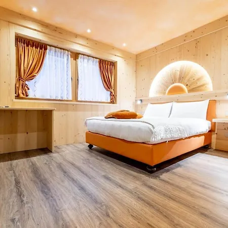 Viapedrana Chalet 5br بيت للعطل *