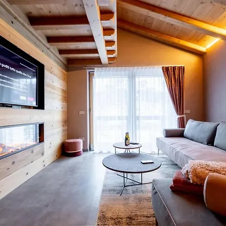 Viapedrana Chalet 5br * ليفينو
